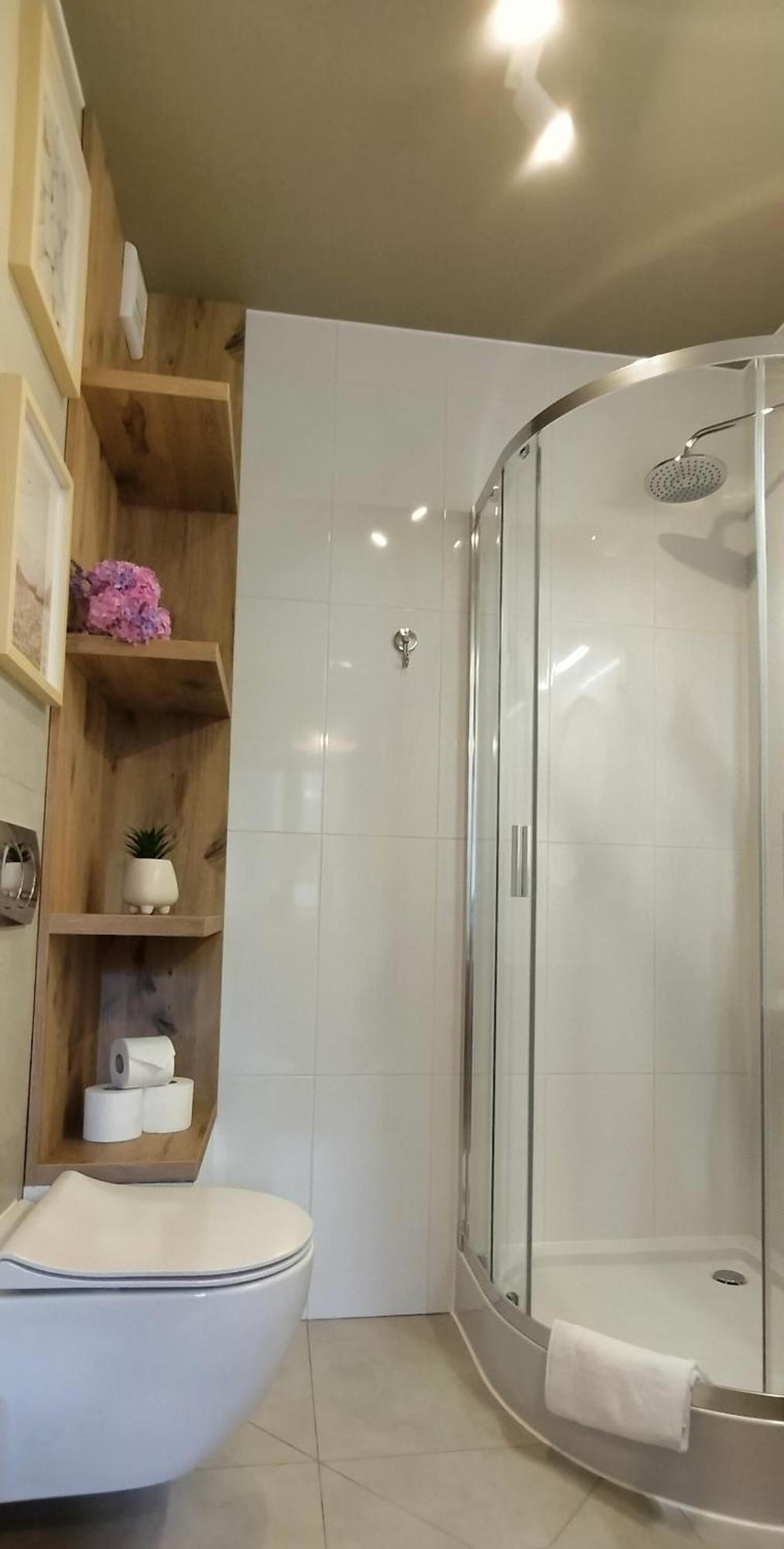 Cicha Przystan - Pokoje Przy Latarni Kołobrzeg Exterior foto